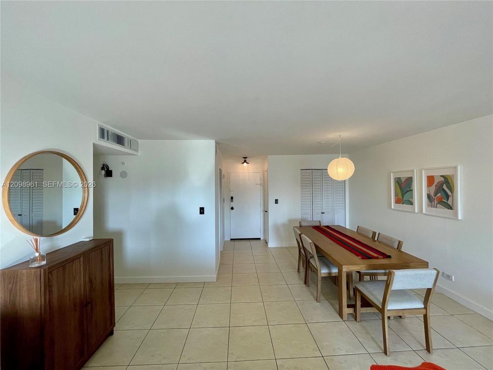 For Rent: $4,100 (2 beds, 2 baths, 1300 Square Feet)
