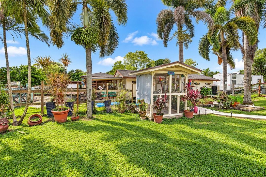 На продажу: $1,160,000 (6 спален, 4 ванн, 3436 Квадратных фут)
