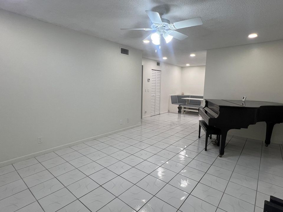 1 - Living Room 2