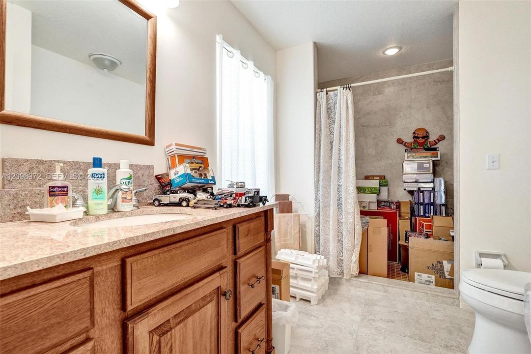 En Venta: $1,355,555 (6 camas, 7 baños, 9845 Pies cuadrados)