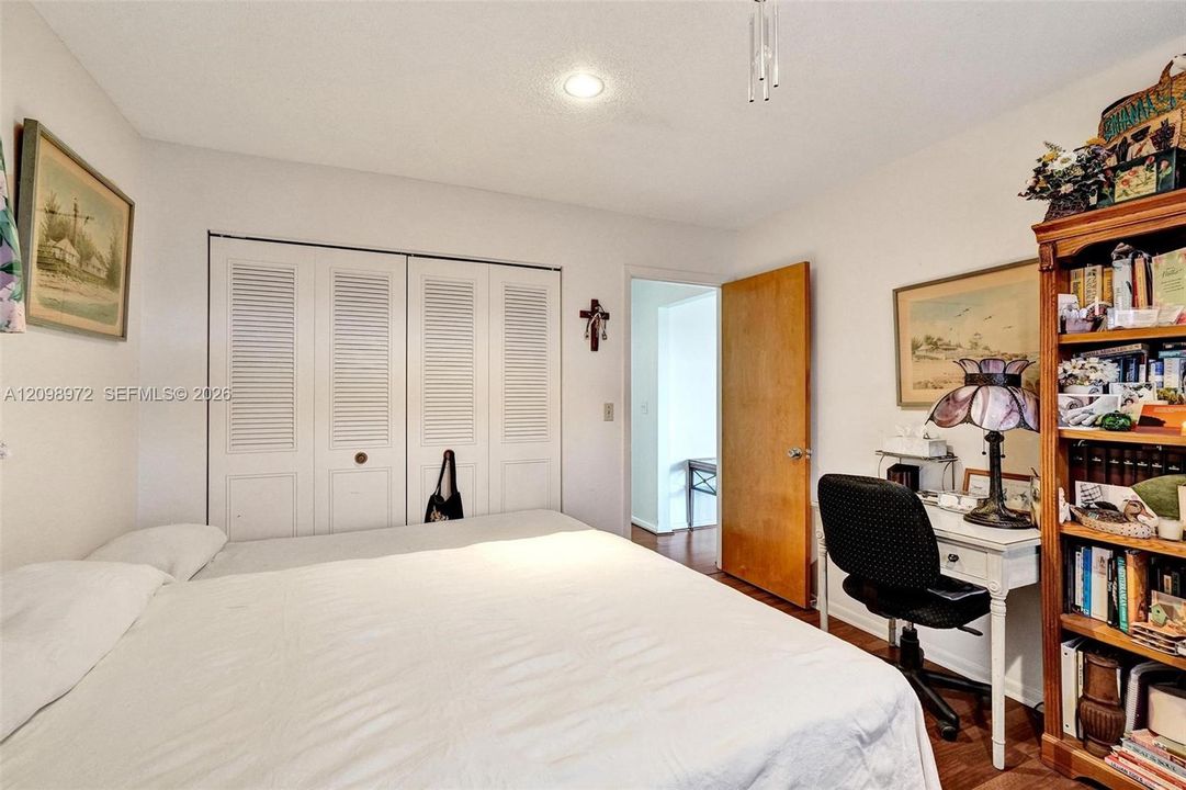 En Venta: $1,355,555 (6 camas, 7 baños, 9845 Pies cuadrados)
