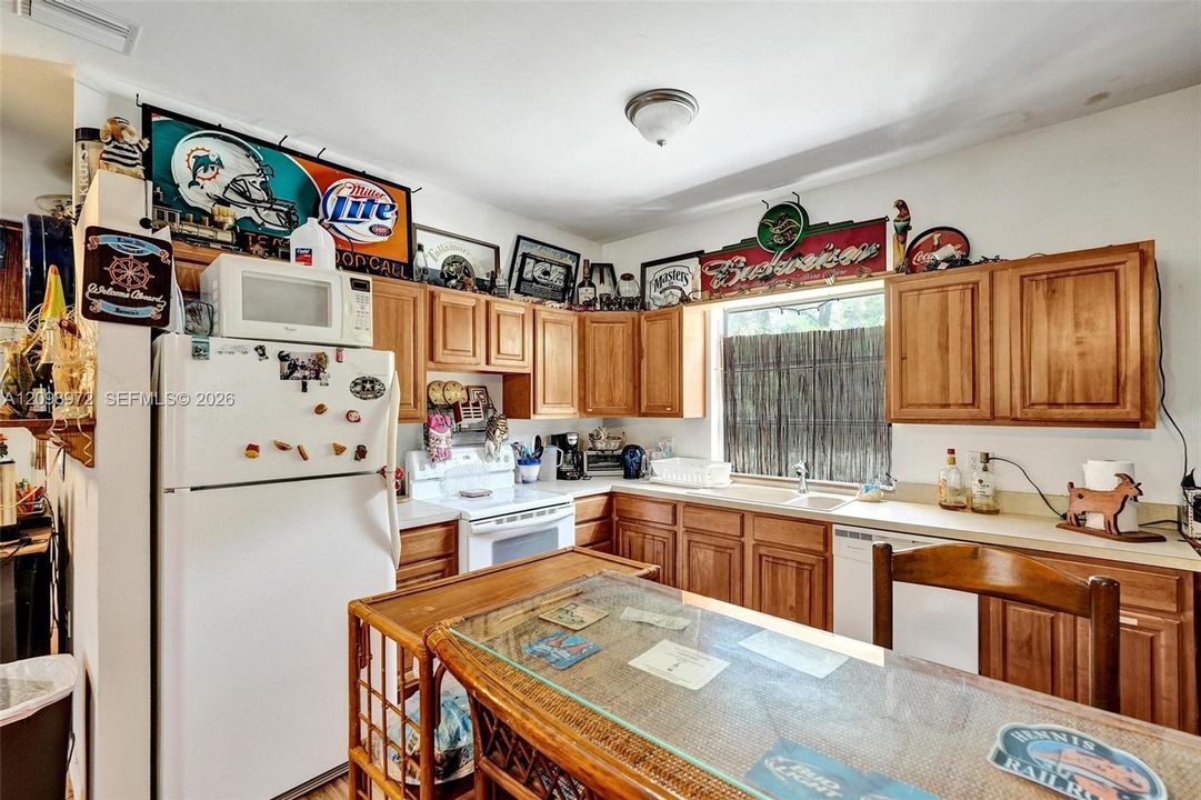 En Venta: $1,355,555 (6 camas, 7 baños, 9845 Pies cuadrados)