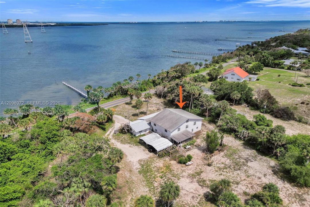 En Venta: $1,355,555 (6 camas, 7 baños, 9845 Pies cuadrados)