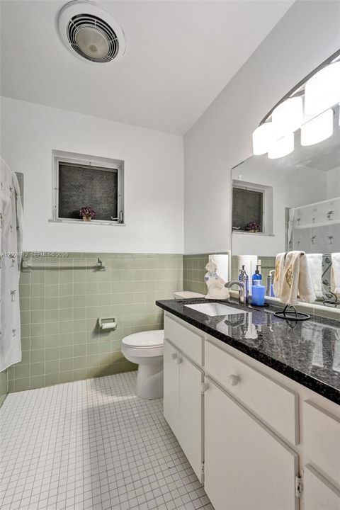 En Venta: $1,355,555 (6 camas, 7 baños, 9845 Pies cuadrados)