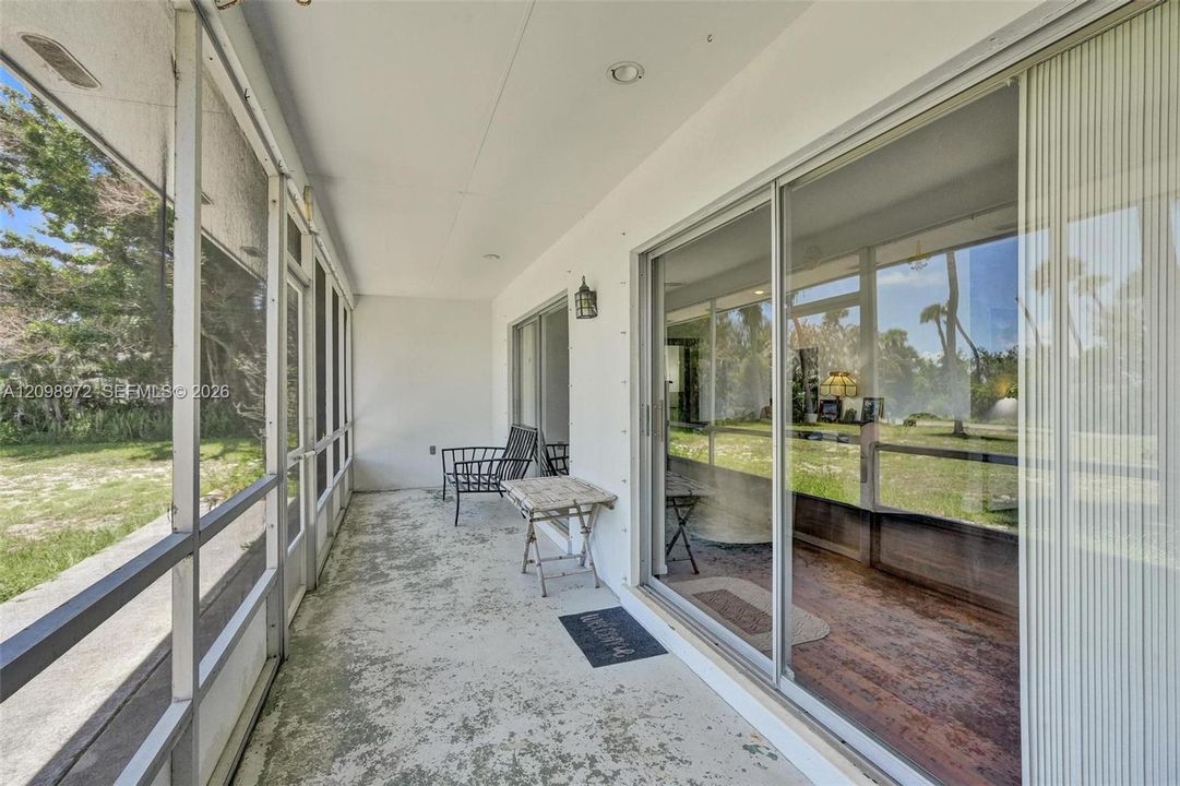 En Venta: $1,355,555 (6 camas, 7 baños, 9845 Pies cuadrados)