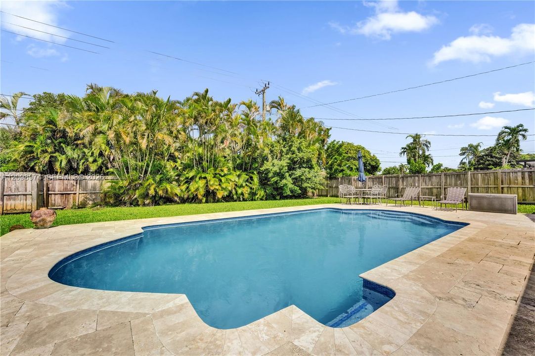 Activo con contrato: $730,000 (3 camas, 2 baños, 1890 Pies cuadrados)