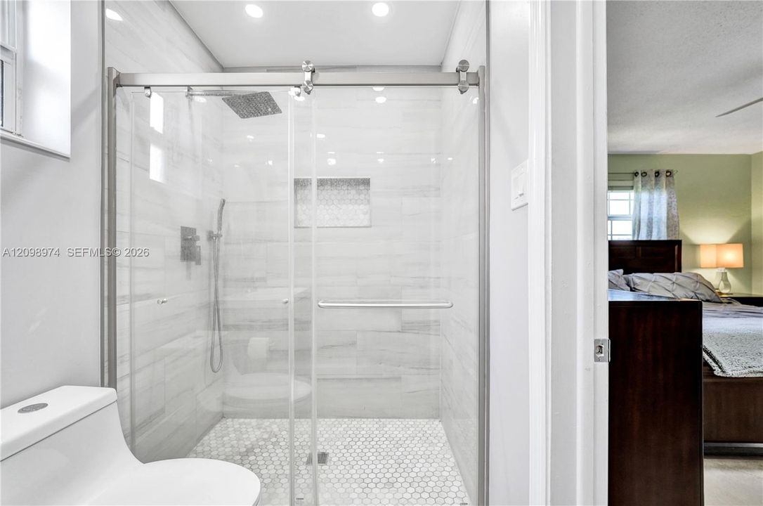 Activo con contrato: $730,000 (3 camas, 2 baños, 1890 Pies cuadrados)