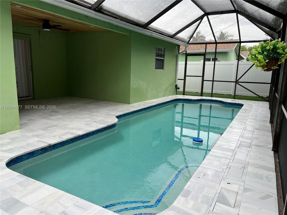 В аренду: $3,800 (3 спален, 2 ванн, 1633 Квадратных фут)