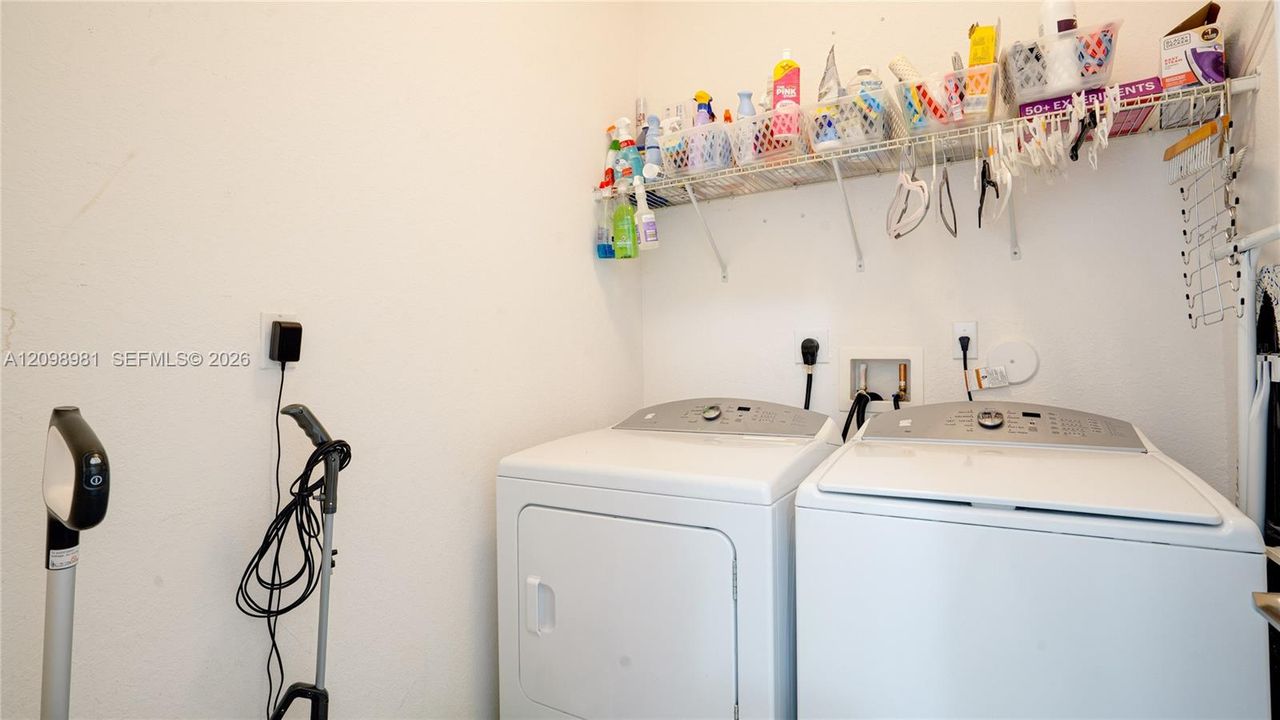 For Sale: $669,000 (4 beds, 2 baths, 1799 Square Feet)