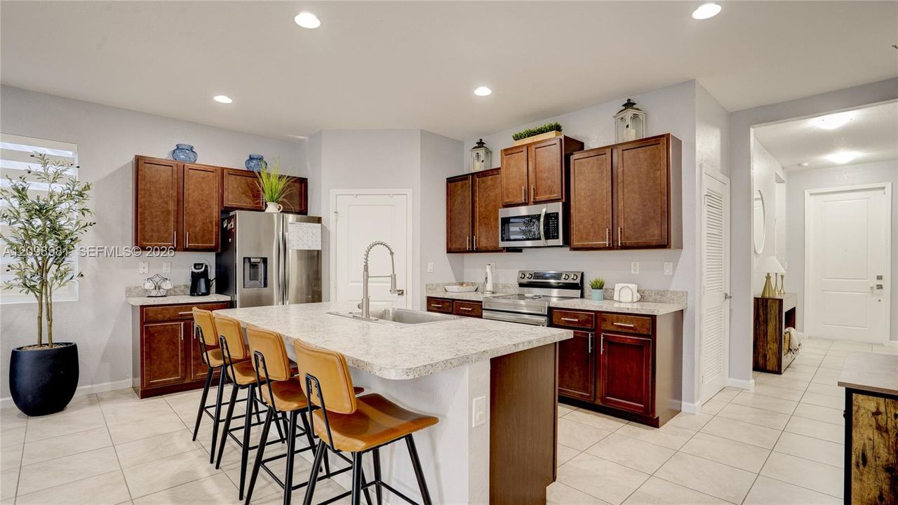 For Sale: $669,000 (4 beds, 2 baths, 1799 Square Feet)