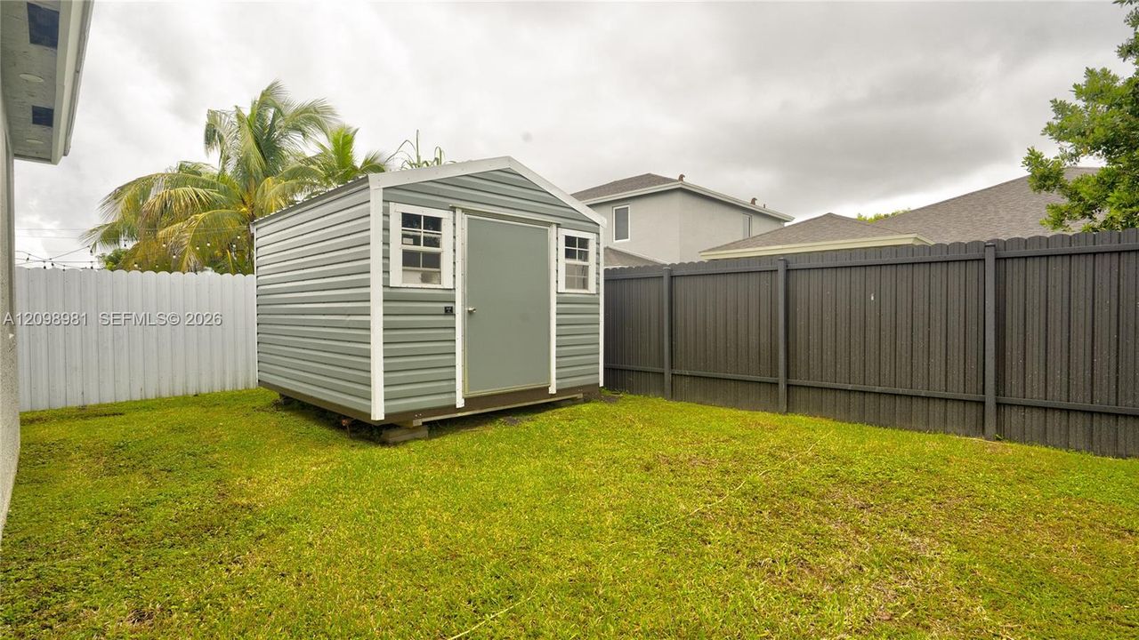 For Sale: $669,000 (4 beds, 2 baths, 1799 Square Feet)