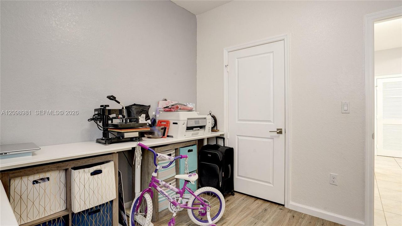 For Sale: $669,000 (4 beds, 2 baths, 1799 Square Feet)