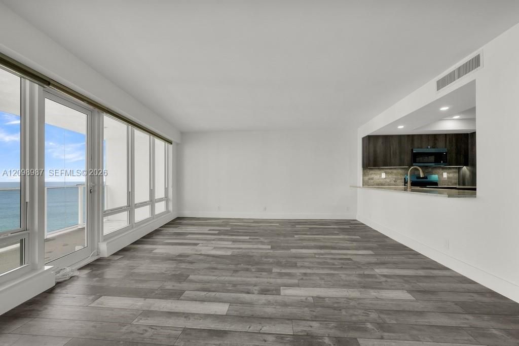 На продажу: $649,500 (1 спален, 1 ванн, 1190 Квадратных фут)