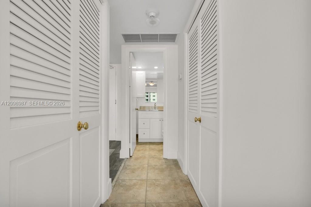 На продажу: $649,500 (1 спален, 1 ванн, 1190 Квадратных фут)