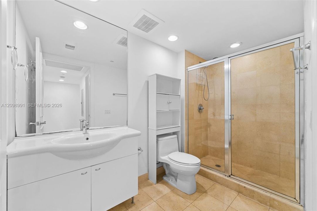 For Sale: $1,349,000 (2 beds, 2 baths, 1782 Square Feet)