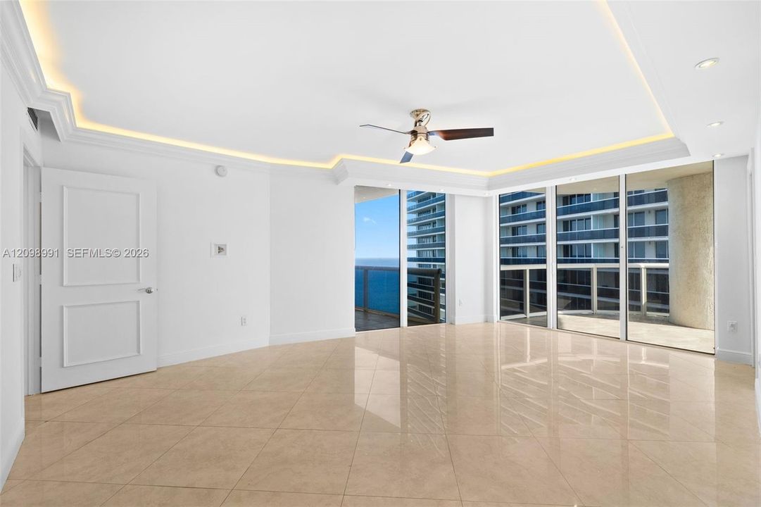 For Sale: $1,349,000 (2 beds, 2 baths, 1782 Square Feet)