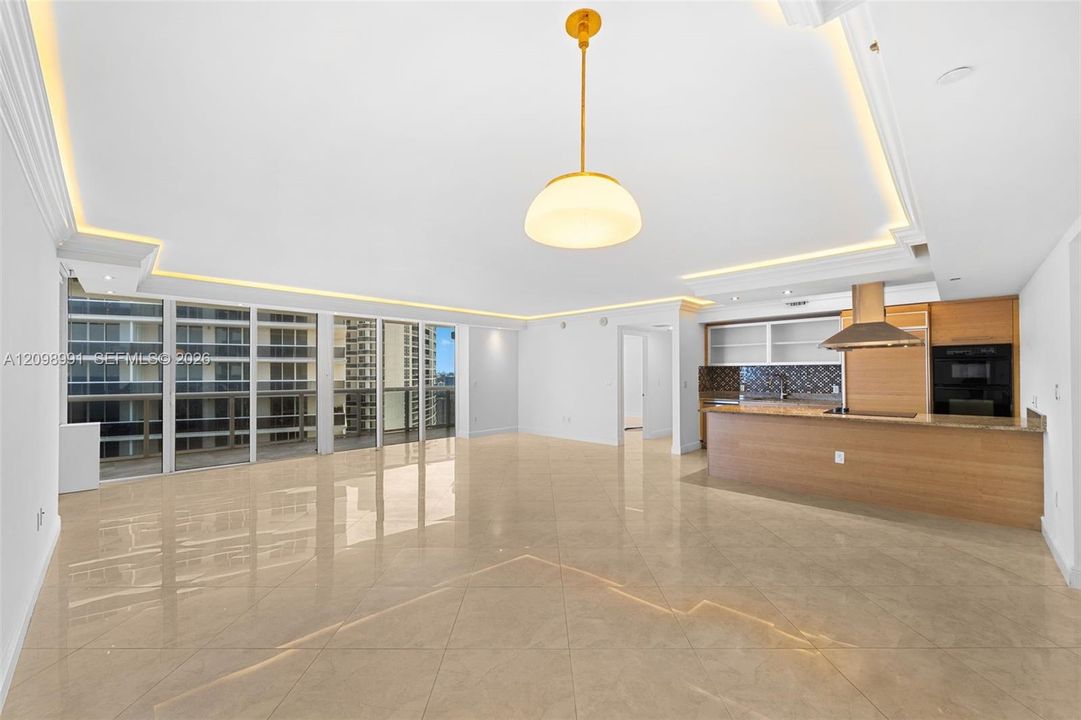 For Sale: $1,349,000 (2 beds, 2 baths, 1782 Square Feet)