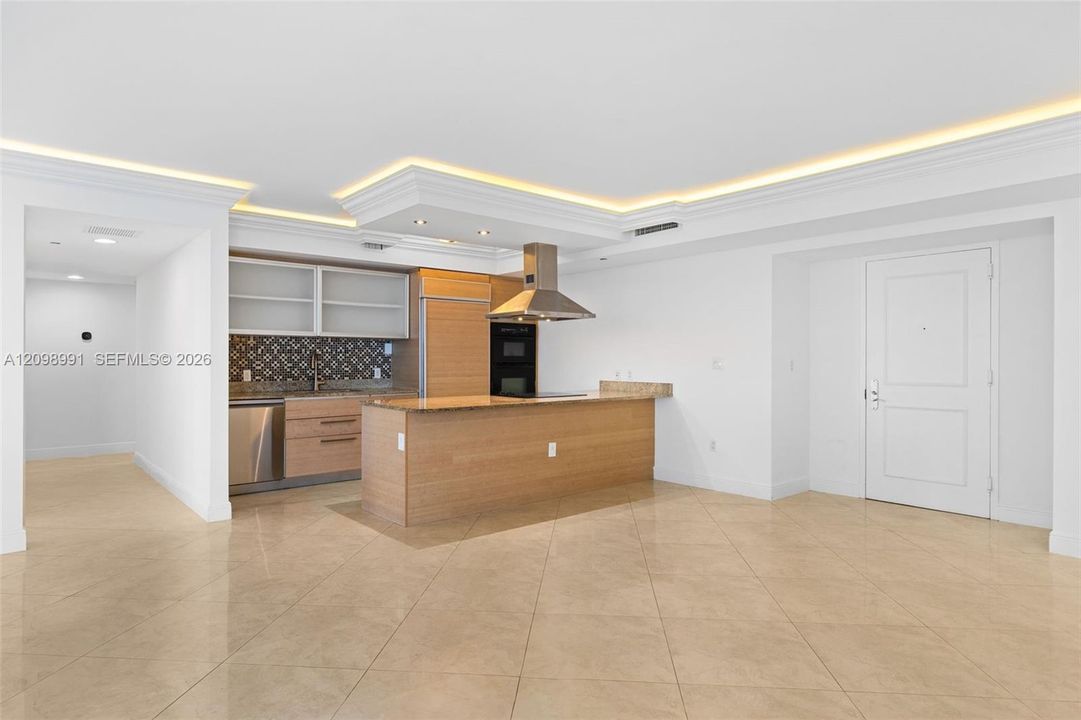 For Sale: $1,349,000 (2 beds, 2 baths, 1782 Square Feet)