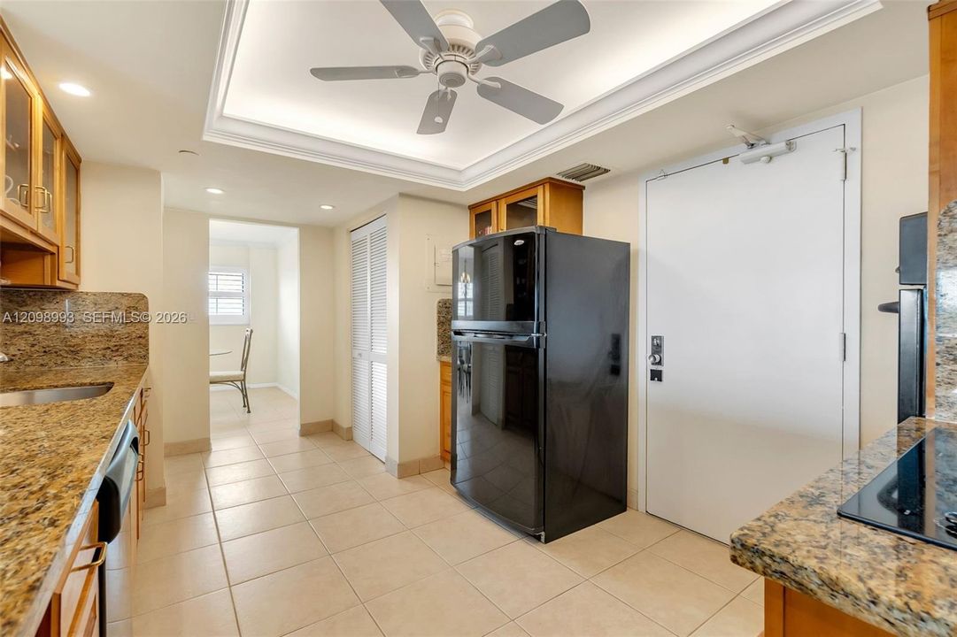 En Venta: $399,900 (2 camas, 2 baños, 1440 Pies cuadrados)