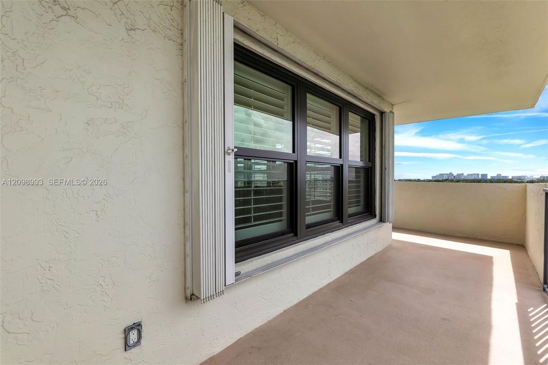 En Venta: $399,900 (2 camas, 2 baños, 1440 Pies cuadrados)