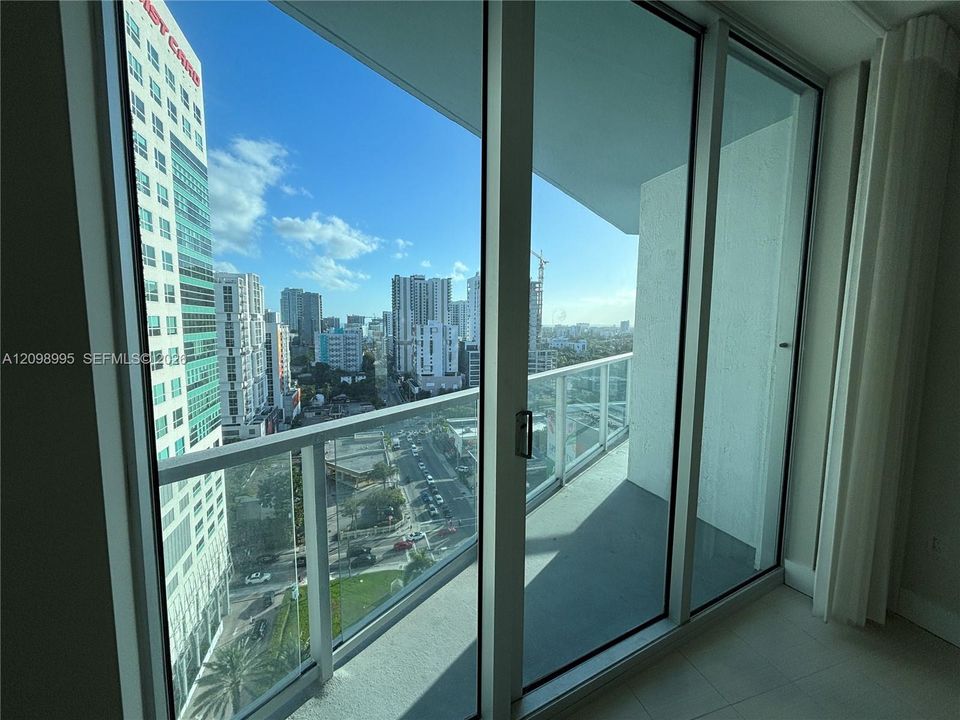 For Rent: $3,600 (2 beds, 2 baths, 1212 Square Feet)