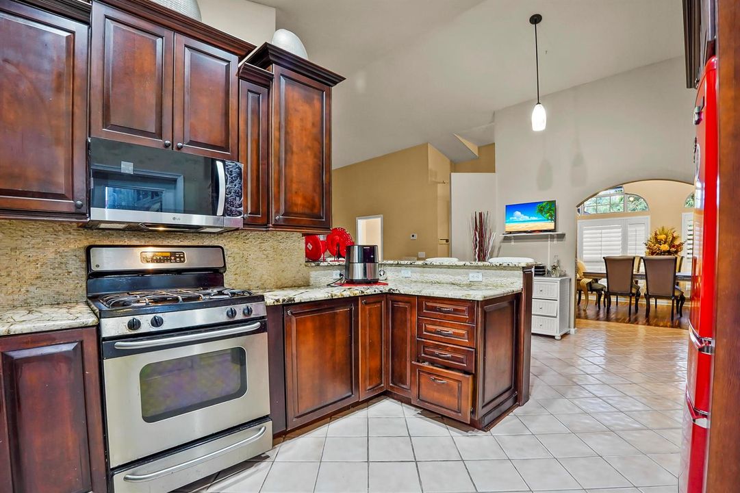 23 Kitchen 04