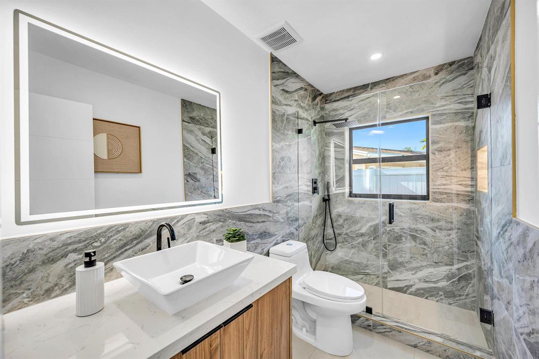 1120 SE 9TH ST--56