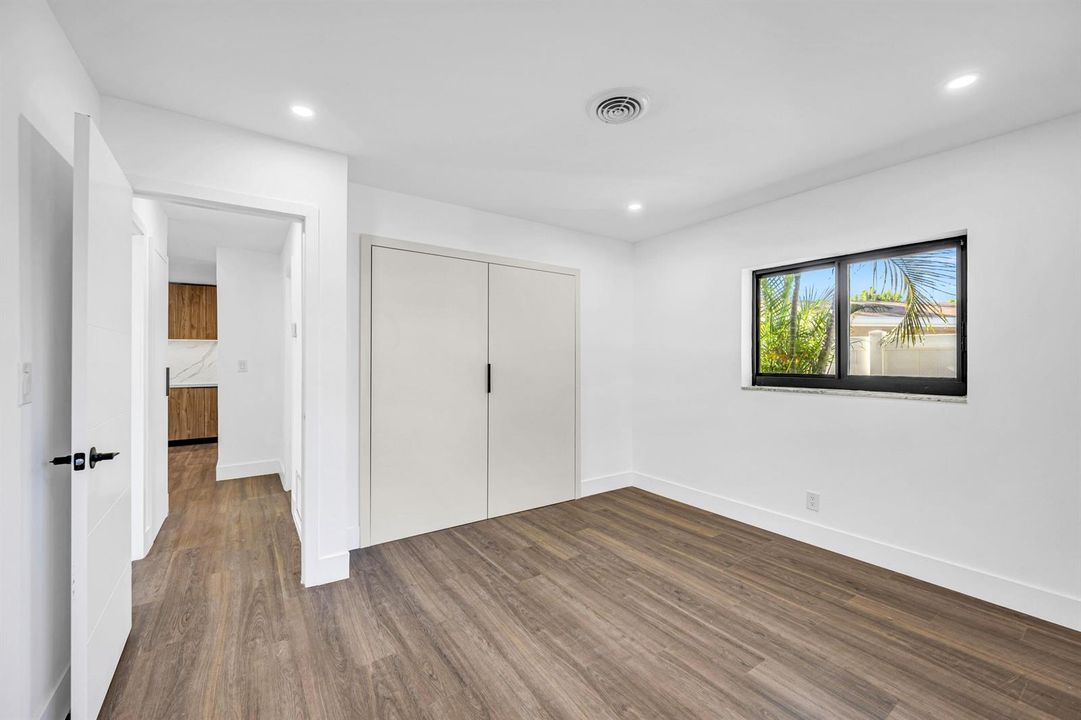 1120 SE 9TH ST--55