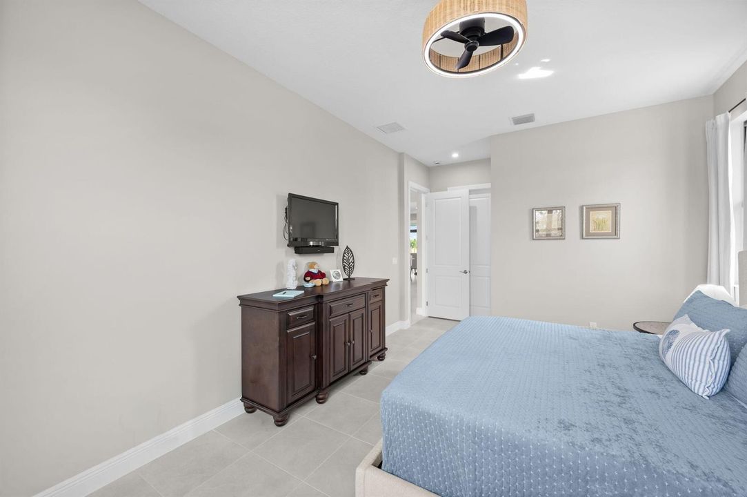 6-web-or-mls-13008 Shinnecock Dr - 6