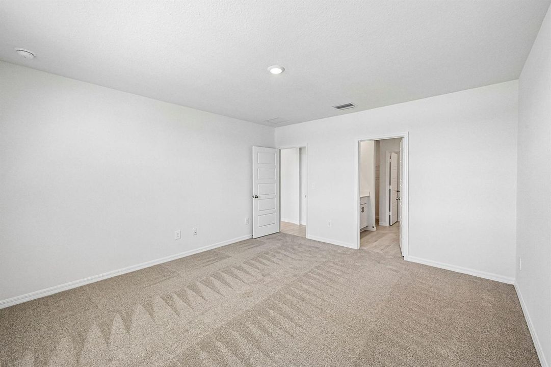5590 Hampton Park Cir Vero (26)