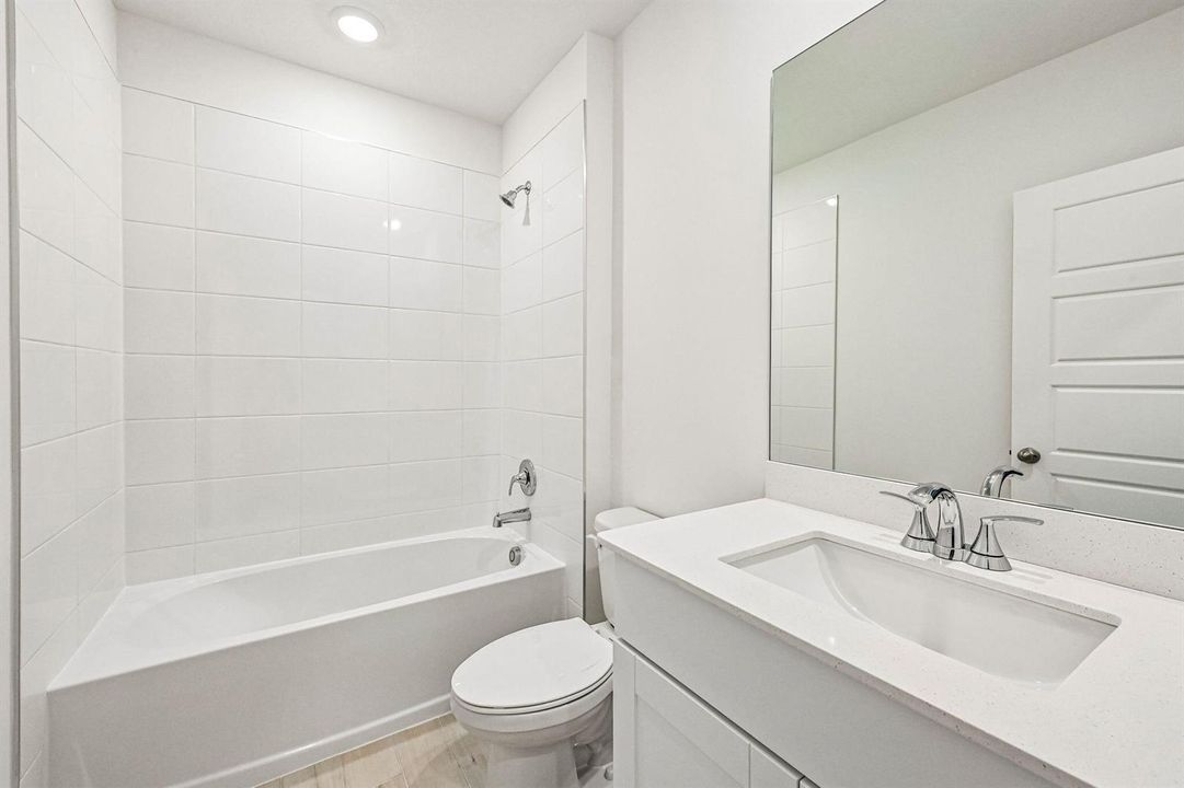 5590 Hampton Park Cir Vero (22)