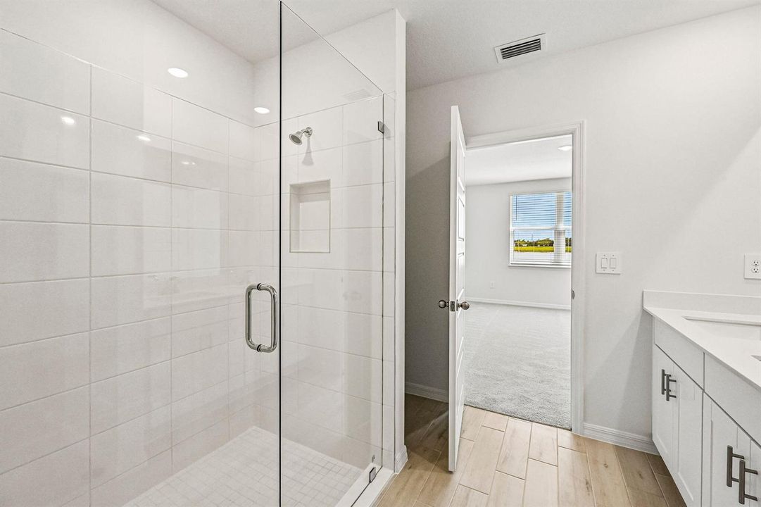5590 Hampton Park Cir Vero (28)