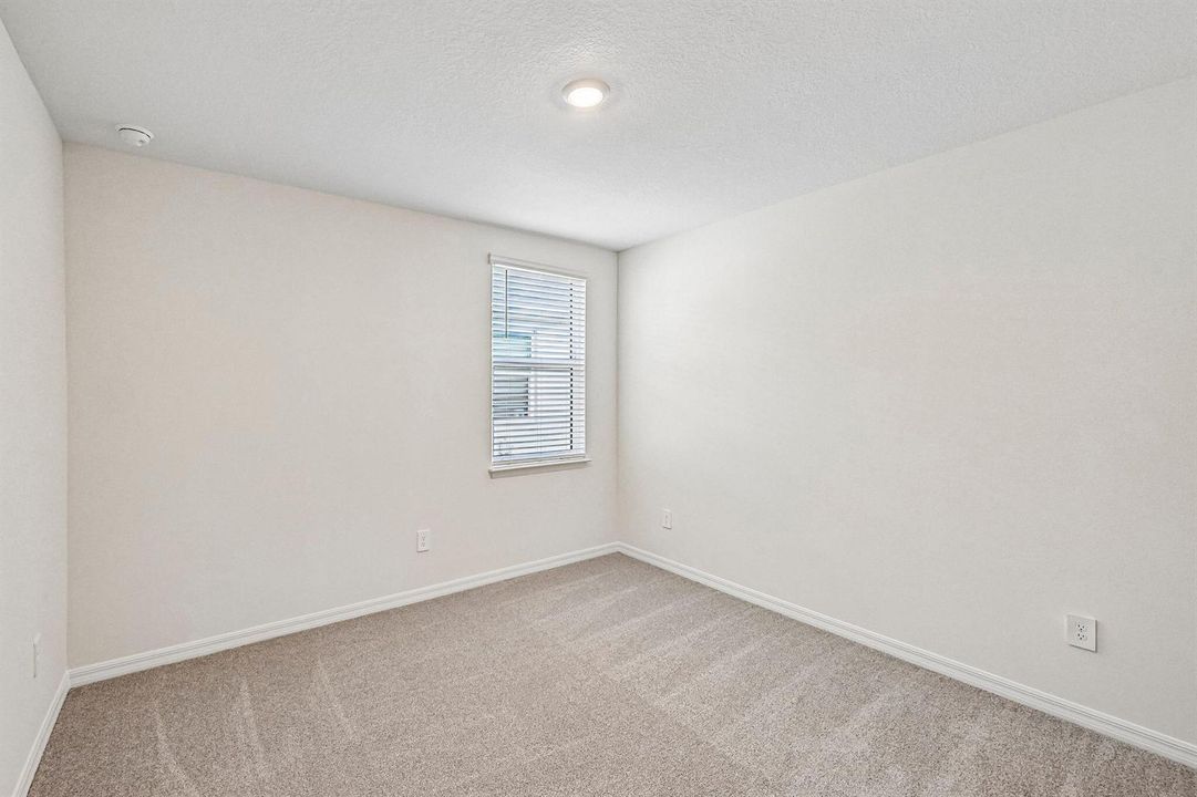 5590 Hampton Park Cir Vero (20)