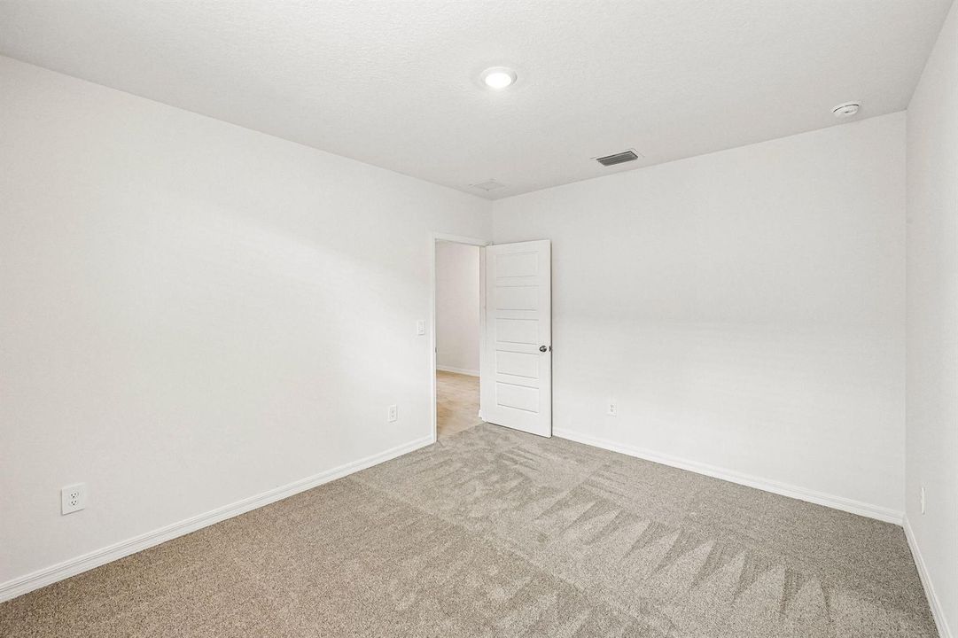 5590 Hampton Park Cir Vero (18)