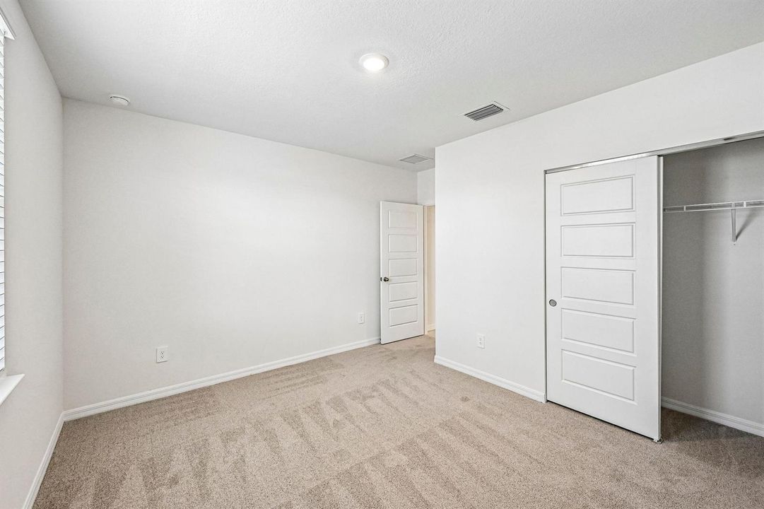5590 Hampton Park Cir Vero (15)