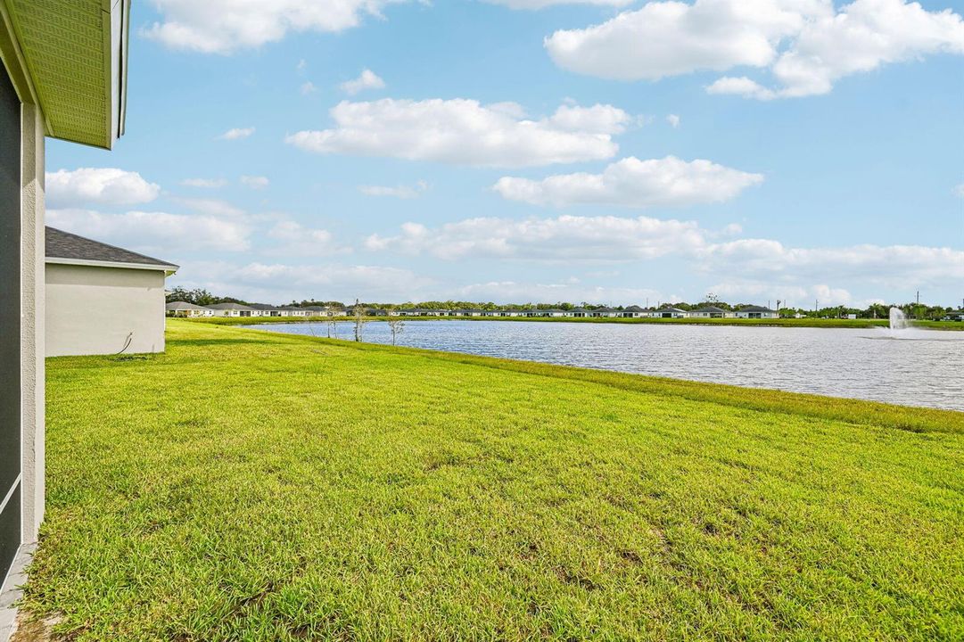 5590 Hampton Park Cir Vero (31)