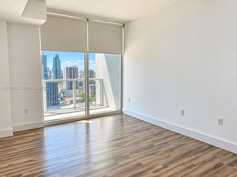 For Sale: $398,000 (1 beds, 1 baths, 780 Square Feet)