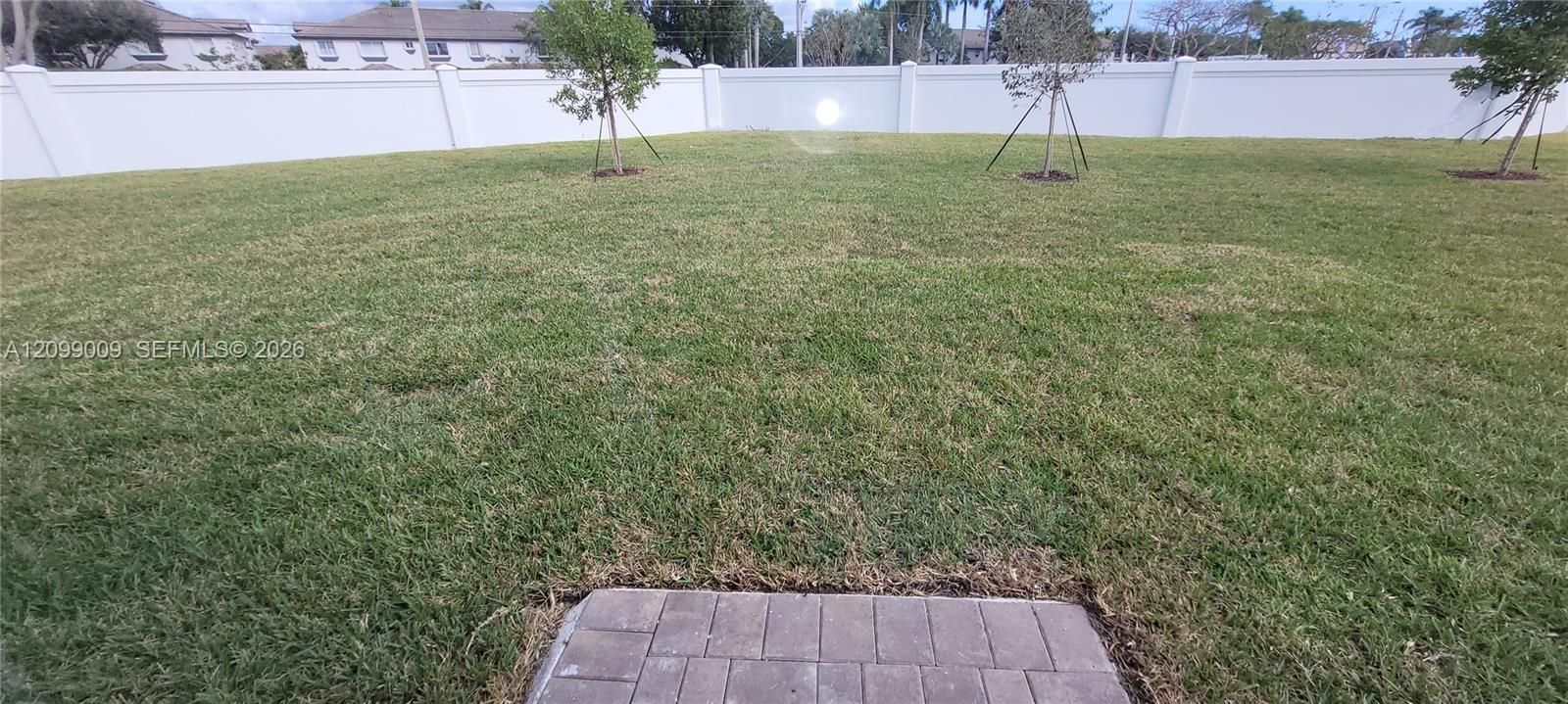 En Renta: $4,800 (4 camas, 3 baños, 2319 Pies cuadrados)