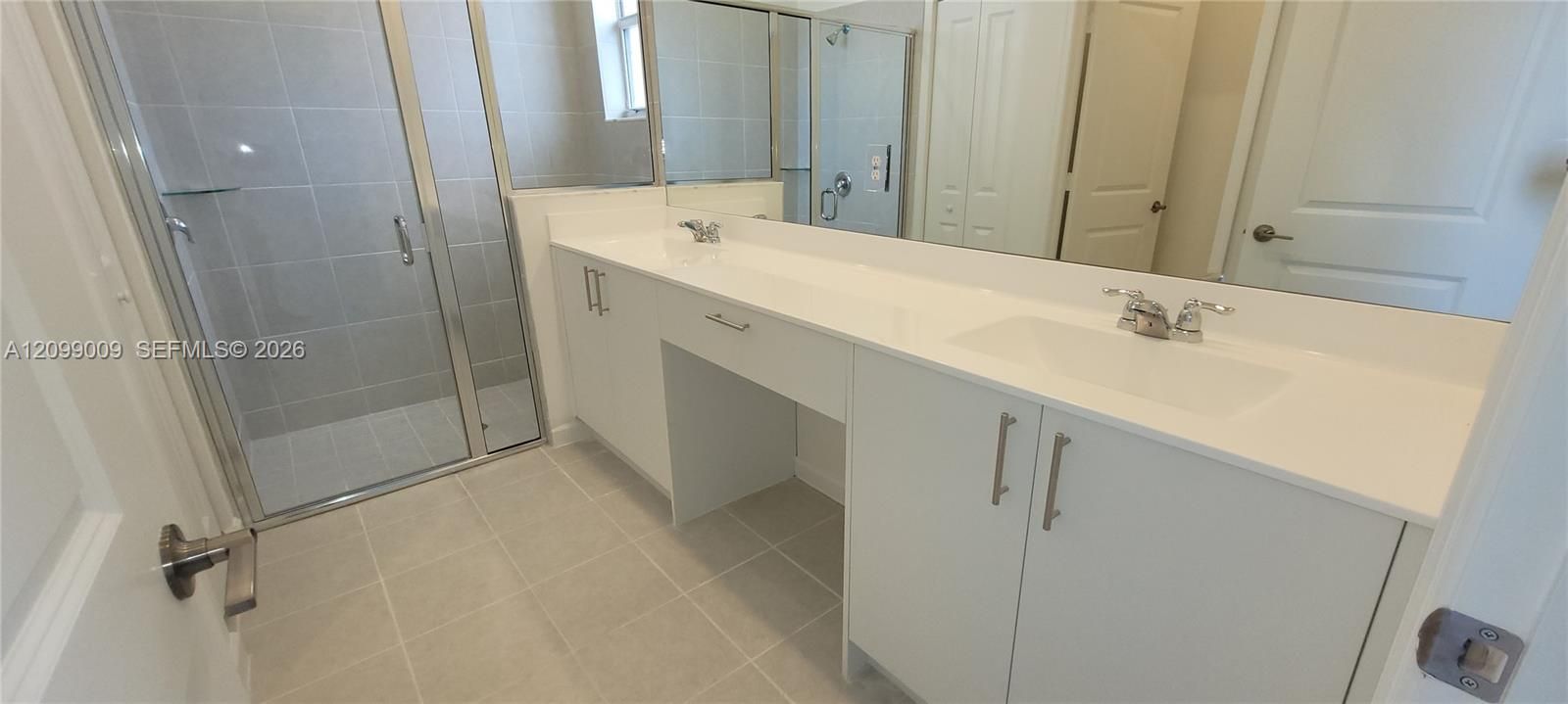 En Renta: $4,800 (4 camas, 3 baños, 2319 Pies cuadrados)
