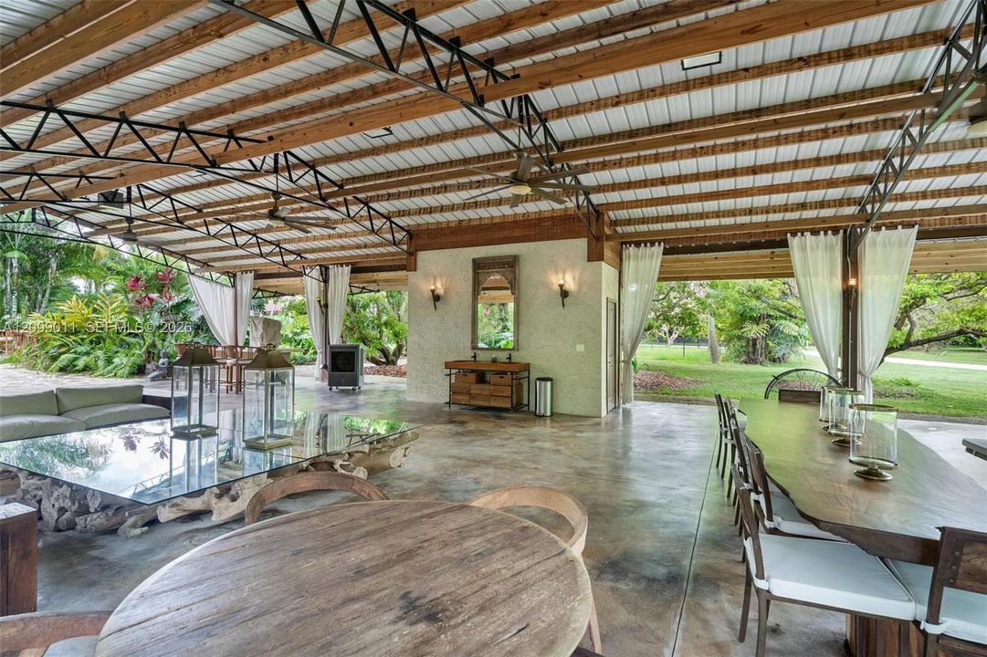 En Venta: $8,500,000 (3 camas, 3 baños, 2956 Pies cuadrados)