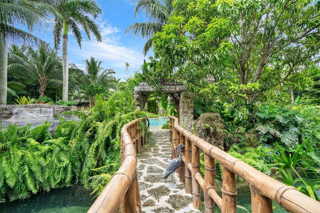 En Venta: $8,500,000 (3 camas, 3 baños, 2956 Pies cuadrados)