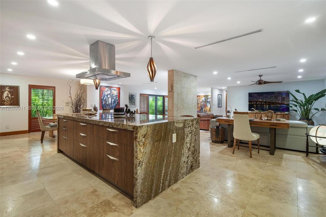 En Venta: $8,500,000 (3 camas, 3 baños, 2956 Pies cuadrados)