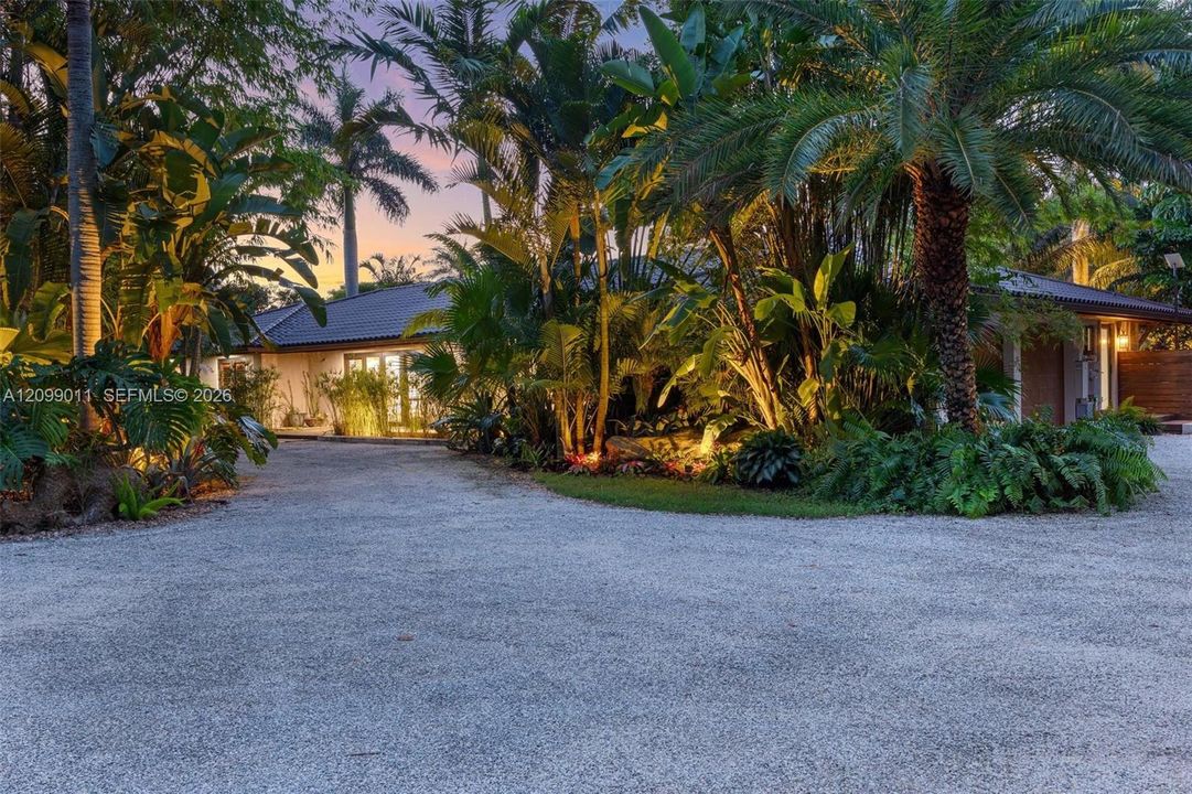 En Venta: $8,500,000 (3 camas, 3 baños, 2956 Pies cuadrados)