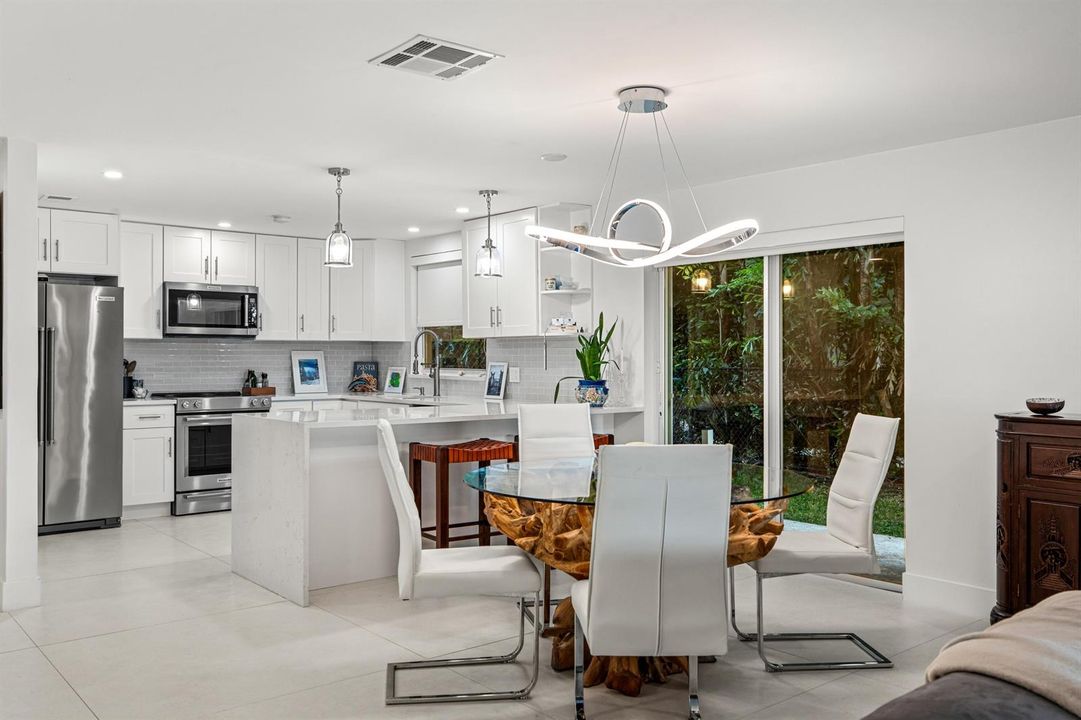 mls_DINING_TO_KITCHEN_DETAIL_DT