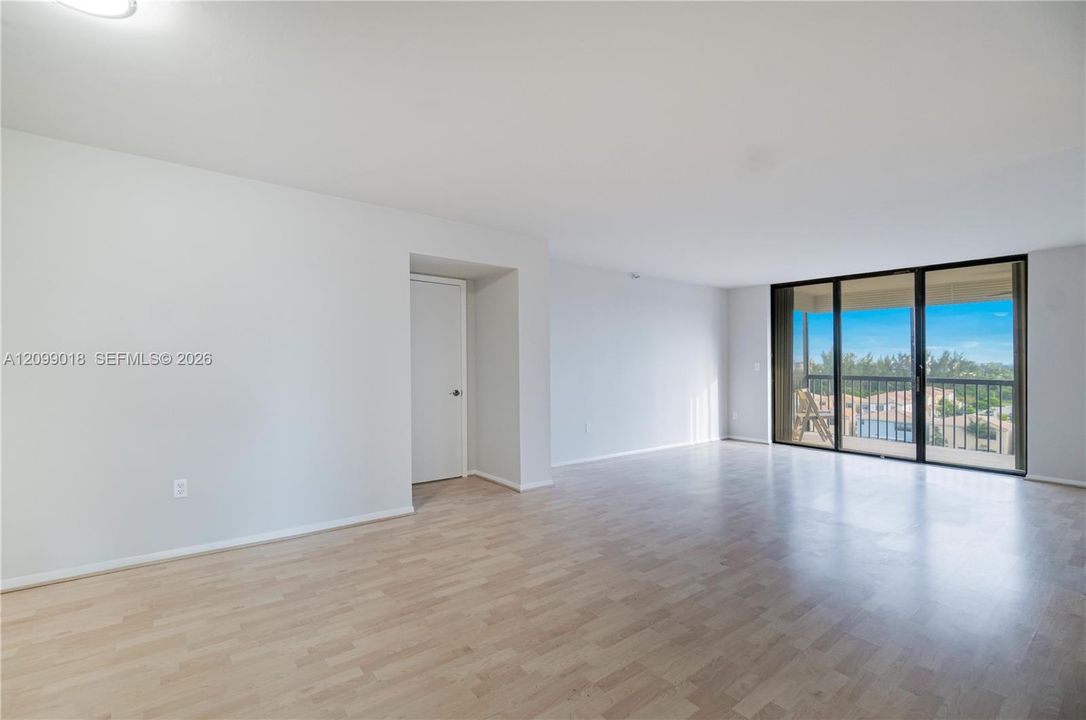 En Renta: $2,800 (3 camas, 2 baños, 1680 Pies cuadrados)