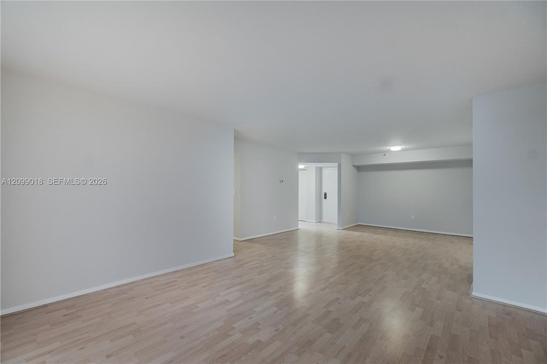 En Renta: $2,800 (3 camas, 2 baños, 1680 Pies cuadrados)