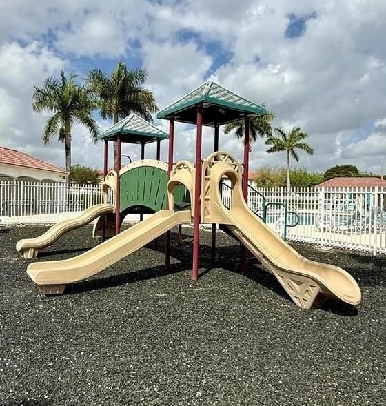 Playground Antilles