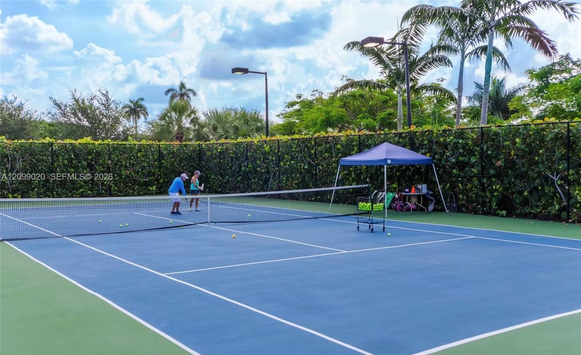 Tennis