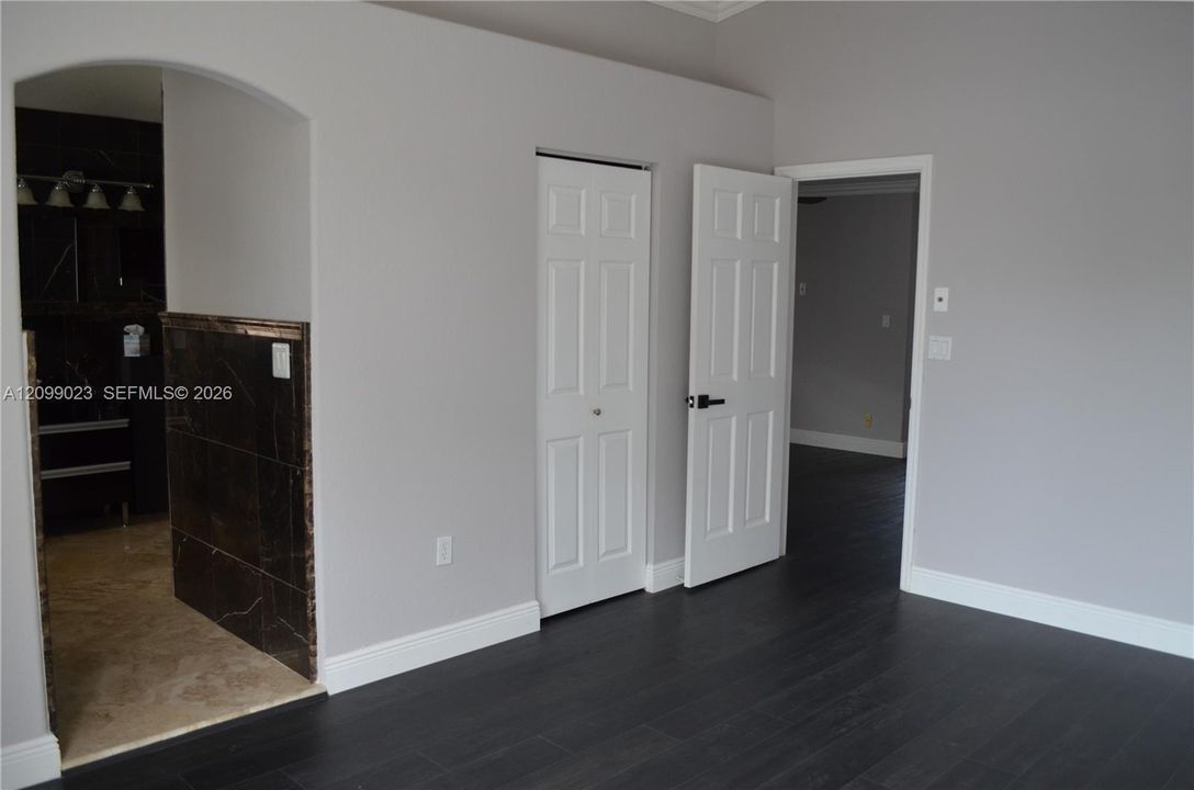 For Rent: $4,400 (3 beds, 2 baths, 2078 Square Feet)