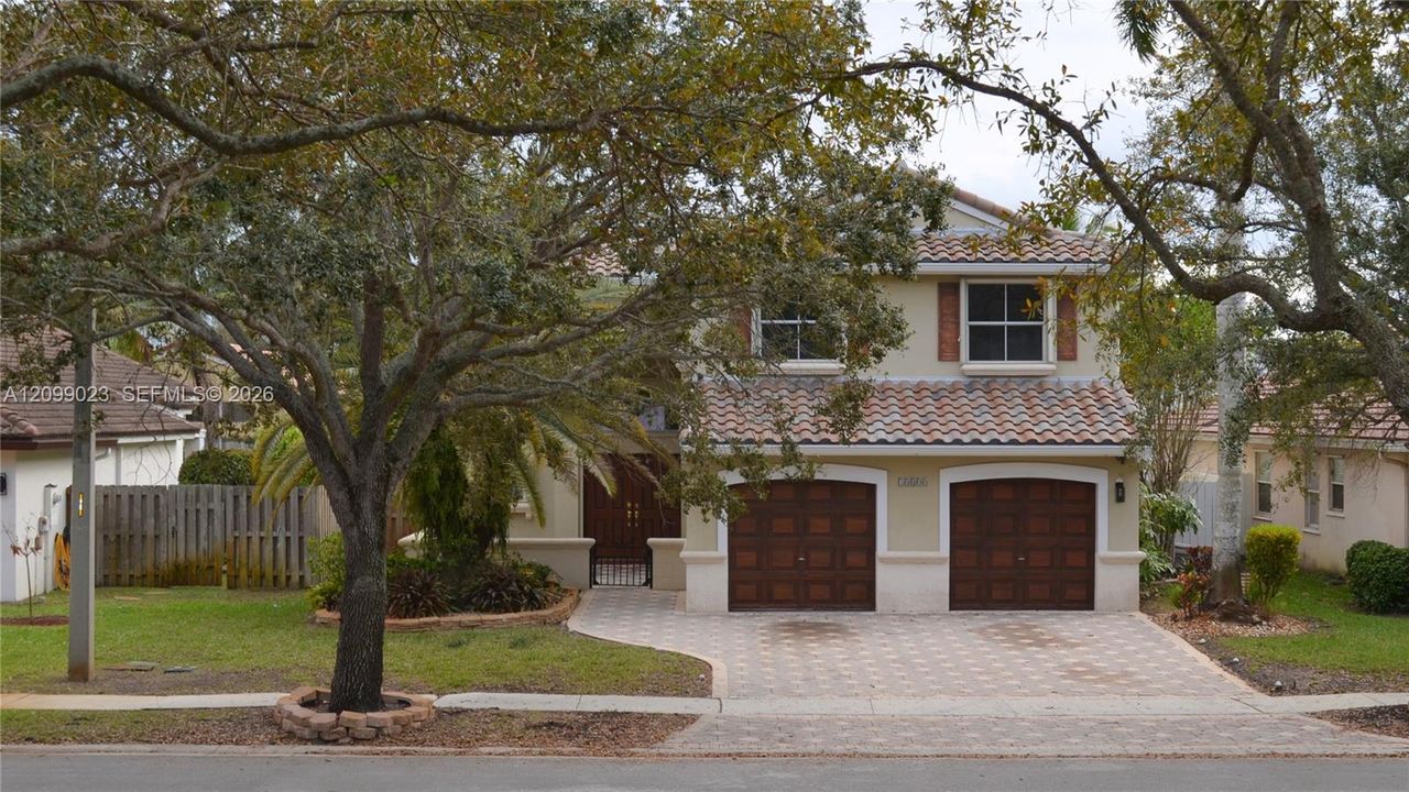 For Rent: $4,400 (3 beds, 2 baths, 2078 Square Feet)